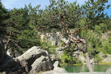 Le lac bleu en la Haute Loire