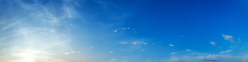 Foto auf Acrylglas Panorama sky with cloud on a sunny day. Beautiful cirrus cloud. Panoramic image. © tanarch