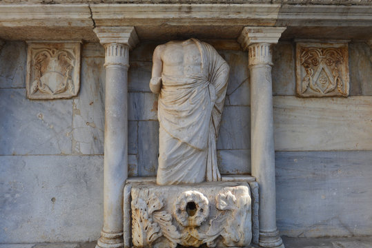 Bembo-Brunnen (Kr&iacute;ni B&eacute;mbo) in Heraklion, Kreta