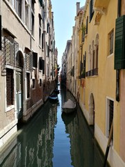 Fototapeta na wymiar The beautiful Venezia in Italy in the spring