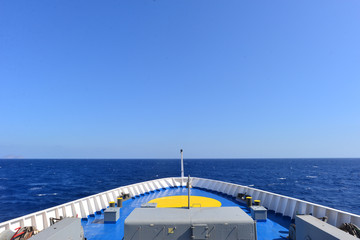 Schiffsbug Fährschiff in der Ägäis