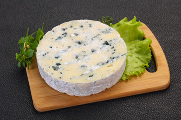Round blue cheese