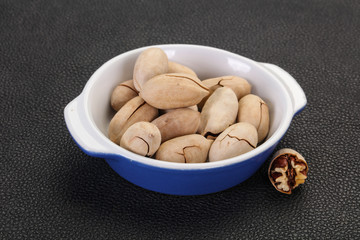 Pecan nuts heap