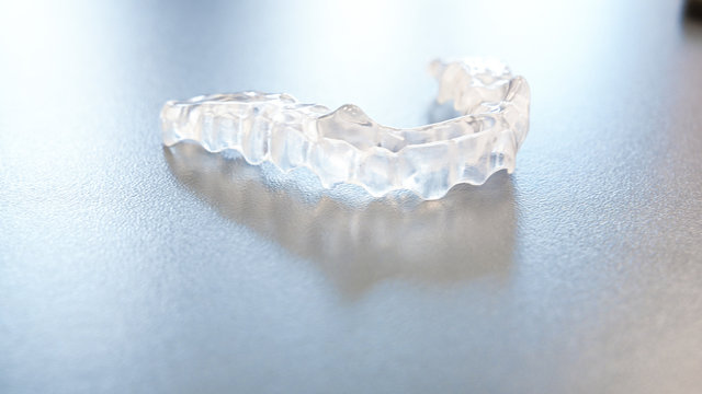 Dental Knirscherschiene Zahnschiene aus dem 3D Druck Zahntechnik beim Zahnarzt, Z&auml;hne knirschen.