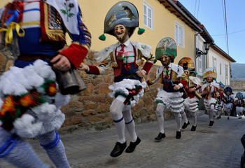 Fototapeta na wymiar peliqueiros of the Laza carnival in Galicia 