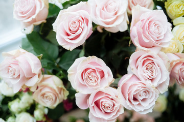 pink roses bouquet