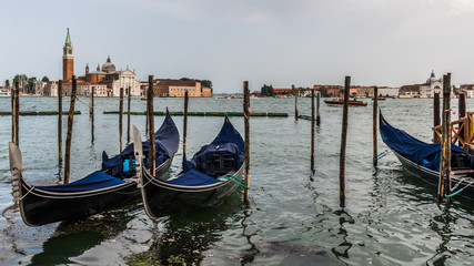 Fototapeta premium Gondolas opposite the island of San Giorgio Maggiore