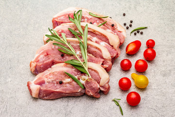 Raw pork belly with rind, peritoneum meat