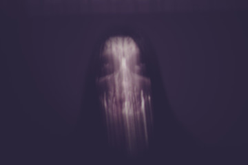 Demonische Frau 
