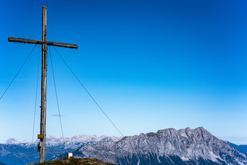 Kochofen Gipfelkreuz mit Blick auf den Grimming