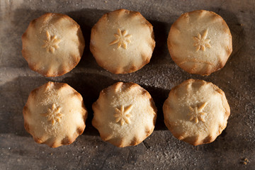 Traditional Christmas mince pies © Magdalena Bujak