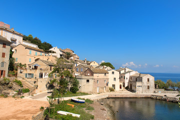 Fototapeta na wymiar Little village at Cap Corse