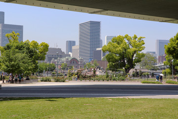 大阪・中之島公園とオフィス街