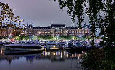 Strandvägen with its boardwalk and exclusive floors at night