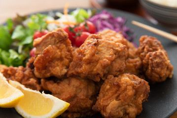 鶏の唐揚げ