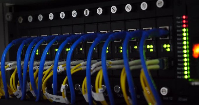 Rj 45 lan connect with swicth hub and led status running.