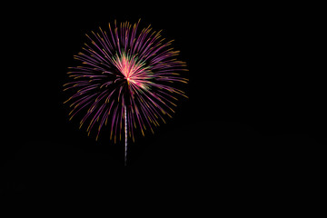 Obraz premium Beautiful firework display for celebration happy new year