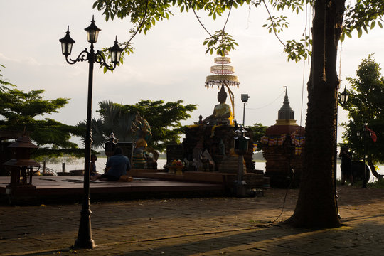 Tilok Aram Temple is located in the island centered of Kwan Phayao which stands by Luang Por Sila. This temple had been underneath over 500 years at Phayao , North of Thailand.