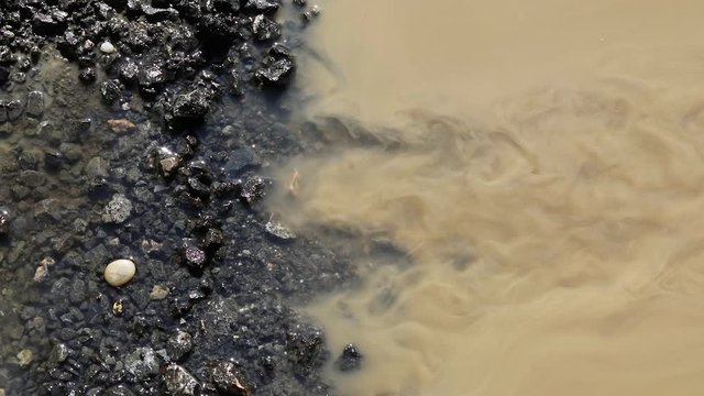 Leaking Muddy Water