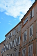 Fototapeta na wymiar House facade in the old town of Saint Tropez, France