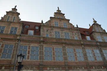 Żuraw nad Motławą , Motława Gdańsk , Domy nad Motławą ,Stare miasto Gdańsk , starówka Gdańsk , Gdańsk , architektura Gdańsk , architektura, house of god, wieza, budowa, europa, zamek, stary, katedra,  © Szymon