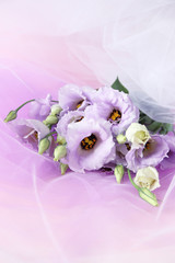 薄紫のトルコキキョウの花束
