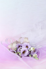 薄紫のトルコキキョウの花束