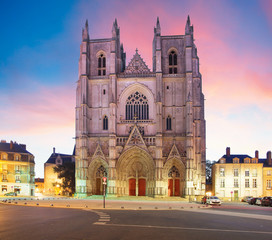 Fototapeta na wymiar Nantes city in France - Sunset view on the saint Pierre cathedral