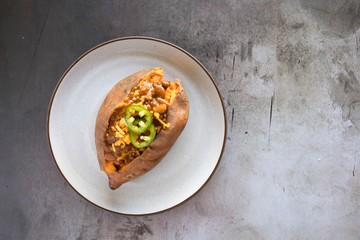 Baked Sweet Potato With Chili and Cheese