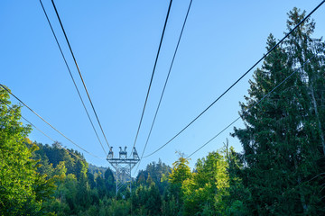 Stahlmasten und Seile der Stanserhornbahn, Stans, Nidwalden, Schweiz