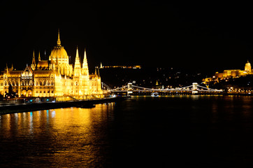 Obraz premium budapest by night