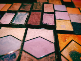 使いかけの化粧品