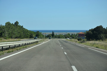 En roulant : départementale 6009 à La Palme, Aude, Occitanie