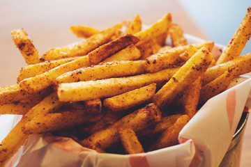 Fried potato "country-style" in kraft bag