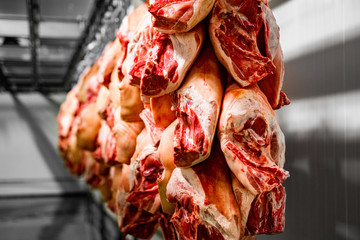 Przemysł spożywczy- zakład mięsny- produkcja szynki