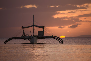 Filipiński zachód słońca