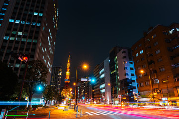 Fototapeta na wymiar city and traffic in Tokyo, Japan.