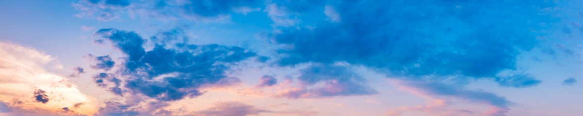 Obraz premium Panorama of Dramatic vibrant color with beautiful cloud of sunrise and sunset. Panoramic image.