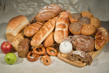 Obraz na płótnie Canvas Still Life With Bread