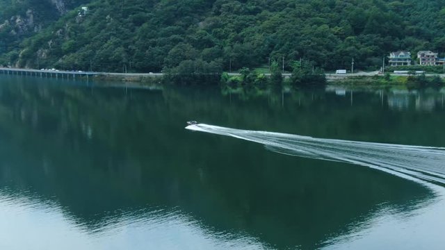 a wakeboard that runs across the river.