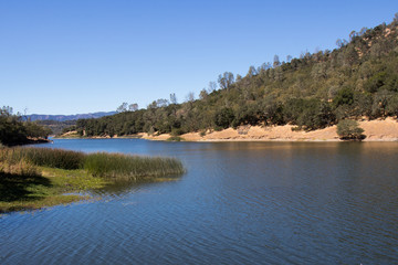 Fototapeta na wymiar Golden hills in Lake Berryessa Napa County California