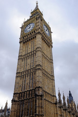 Fototapeta na wymiar London big ben cock tower over cloudy sky background,england famous monument, travel destination 