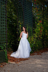 Fototapeta premium Young bride in the park