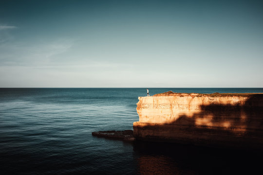 K&uuml;stenblick &uuml;ber die Torre Sant'Andrea in Melendugno Provinz Lecce Italien am kristall blauen Meer