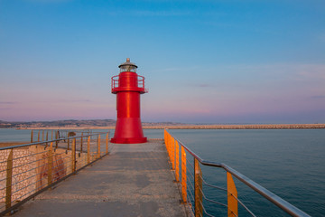 Alba alla Lanterna Rossa di Ancona