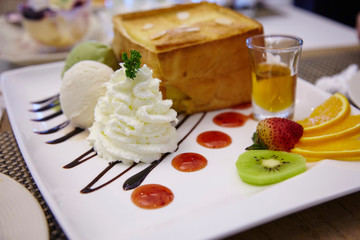 Honey Toast