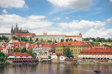 Fototapeta premium panoramiczny widok na pragę