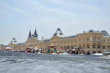 Obraz premium Moscow, Russia - February 8, 2018: Winter view of the Red square and the building of the trading house 