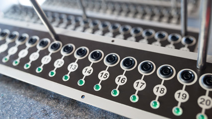 Panel with numbered round buttons and inputs