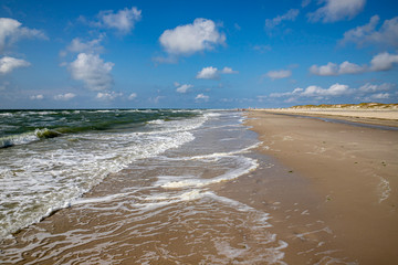 Wellen am Strand von Amrum